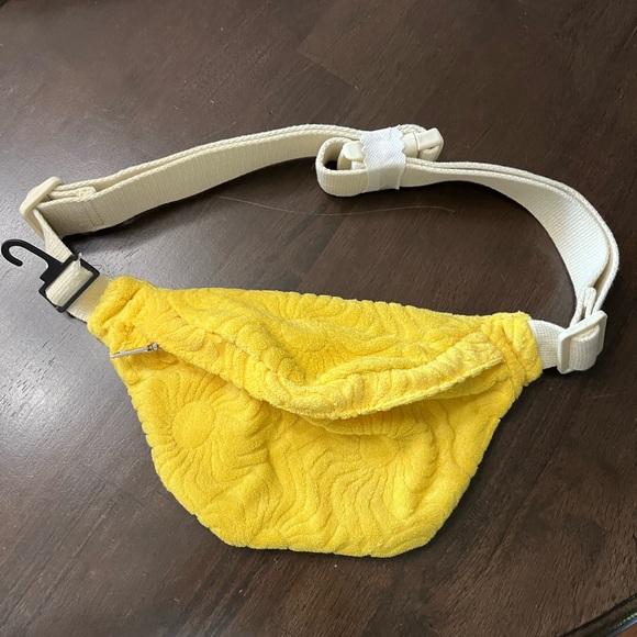 New Sunny Yellow Terry Cloth Fanny Pack Crossbody Bag 1.5” Wide Canvas Strap - Picture 1 of 8